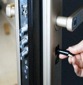 扎鲁特开锁 扎鲁特开锁公司开修指纹锁